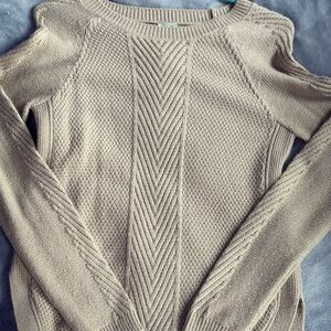 Cream Off-the-Shoulder Sweater with Chevron Pattern and Knitted Texture